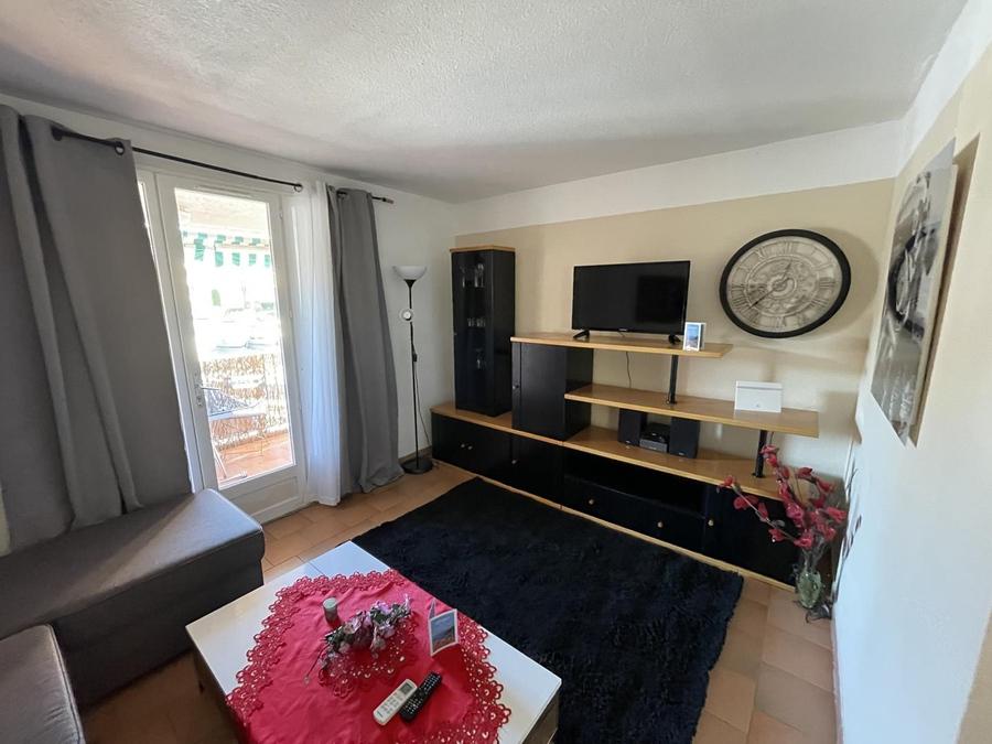 APARTMENT PORT COGOLIN  WITH A TERRACE Appartements Saint Tropez